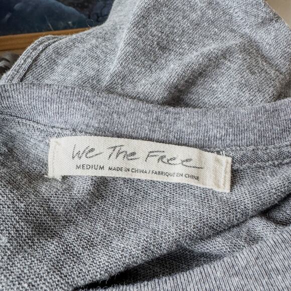 Free People We The Free Wolf Howling at the Moon Short Sleeve Tee-Women's Medium - Picture 9 of 9